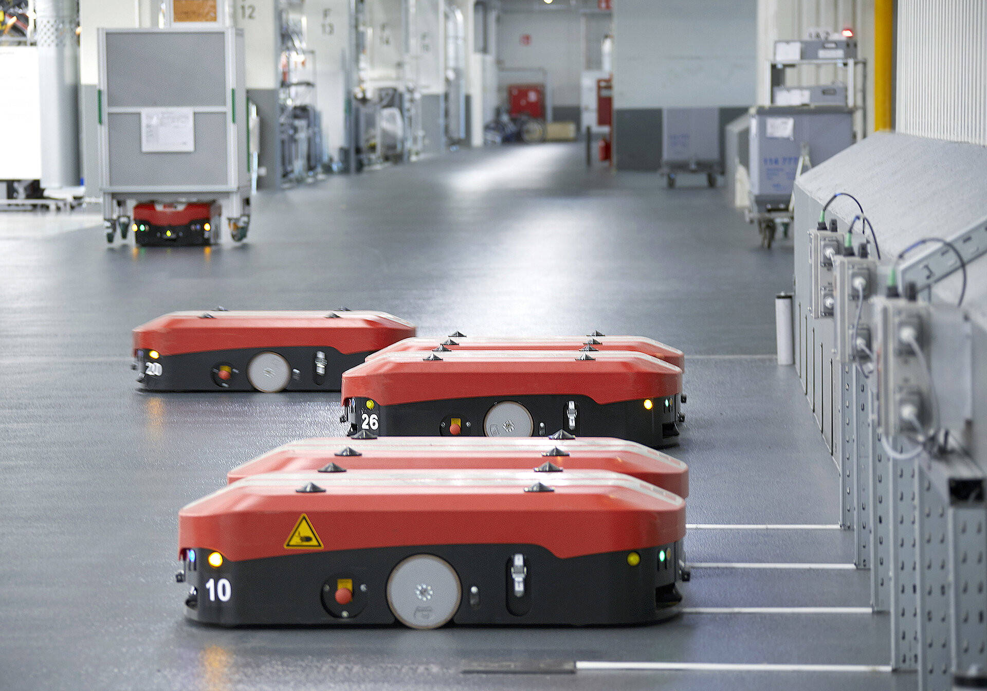Intralogistik Intralogistik-Lösungen von Grenzebach bringen Fahrt in die Automobilindustrie.